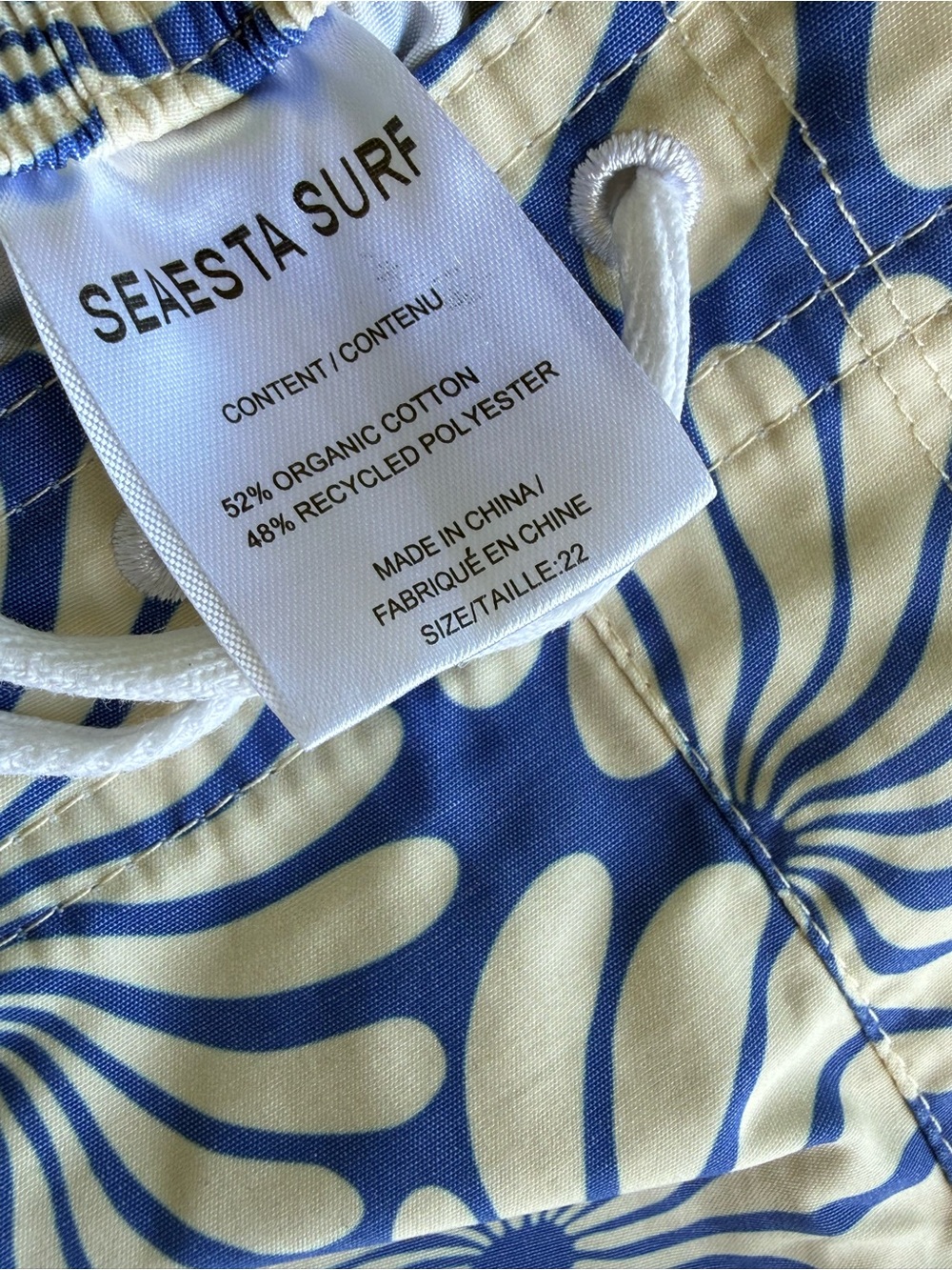 Seaesta Surf Boardshorts (Boys 22) 
Wavy Flowers Blue & White - Picture 3 of 3